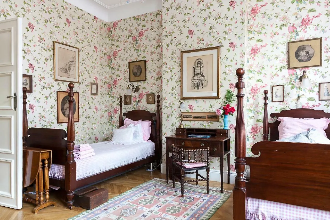 Guest House With Beautiful Garden Brussels